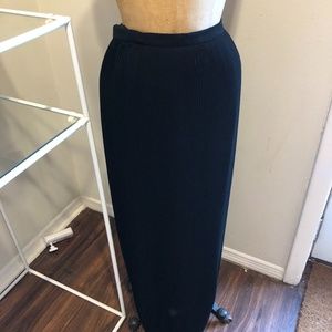 Long Black Accordion Skirt Size 2